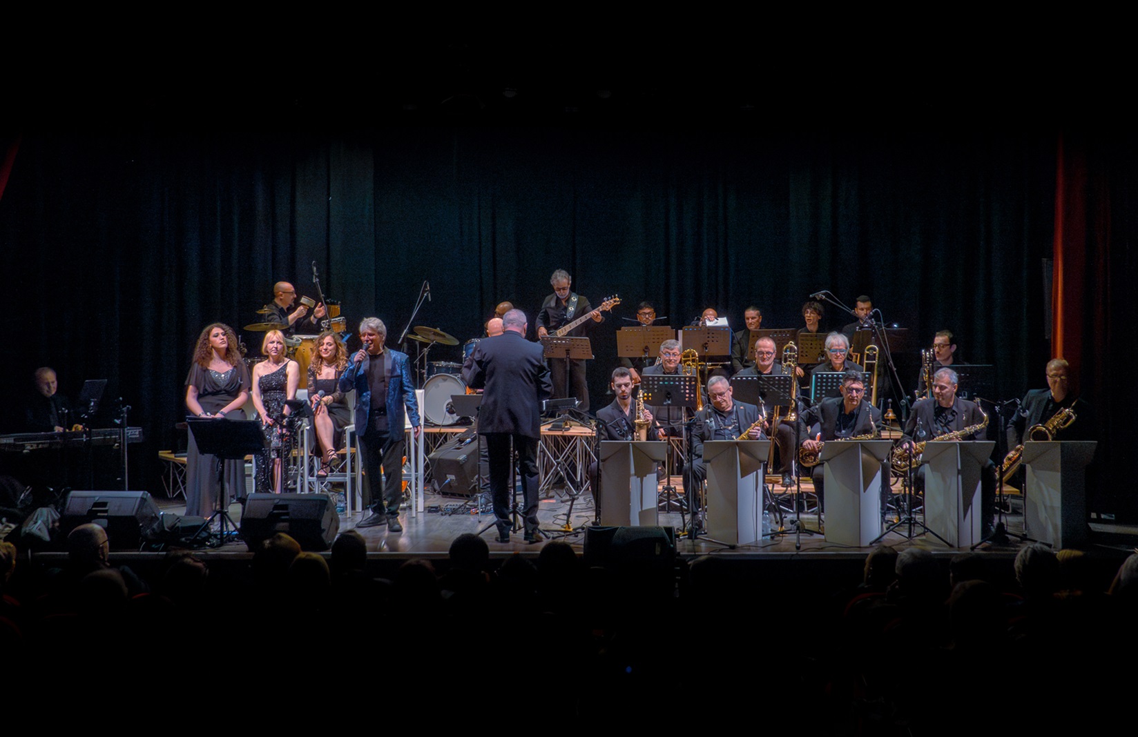 “Musica sotto le stelle”: appuntamento in Piazza Partigiani con la Torino Pops Orchestra