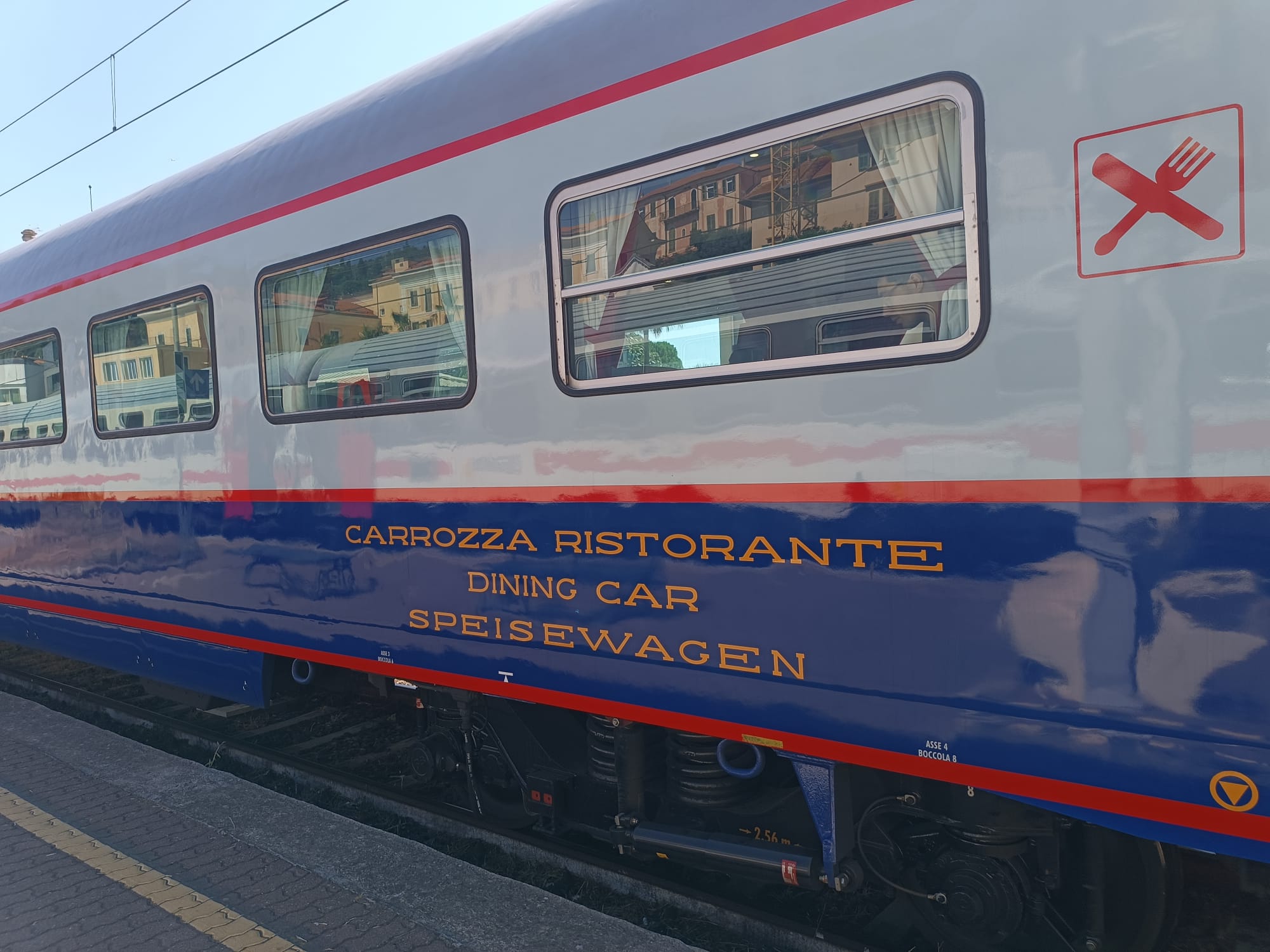 Ad Alassio l’eleganza e il comfort del nuovo treno Espresso Riviera